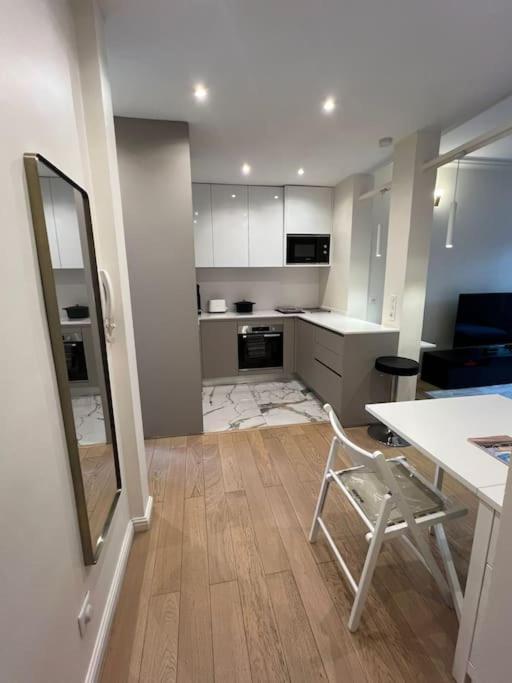 Charmant Appartement Alesia Παρίσι Εξωτερικό φωτογραφία